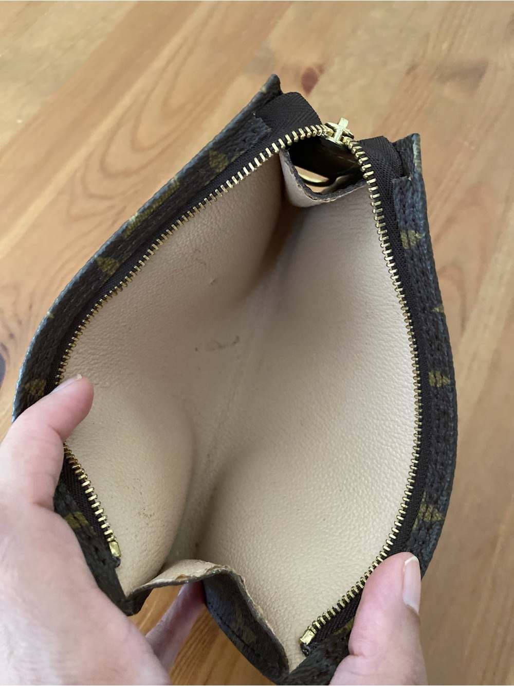 Louis Vuitton LV Monogram Canvas Bucket Pouch Pochette PM - Picture 10 of 11